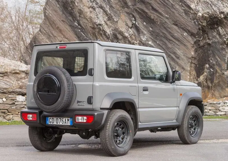 Suzuki Jimny (2018-25) (5)