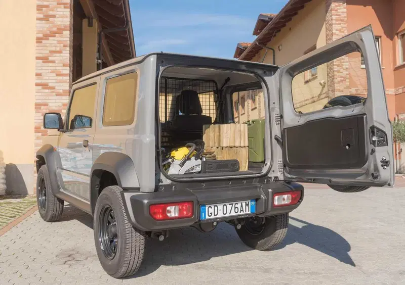 Suzuki Jimny (2018-25) (6)