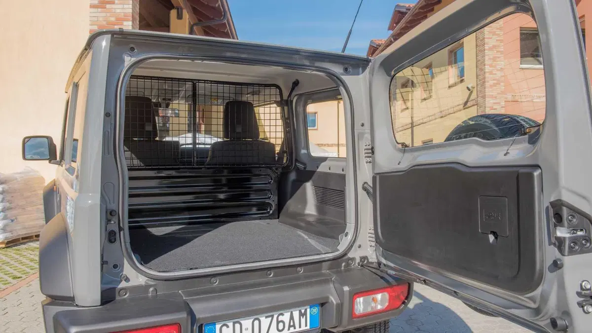 Suzuki Jimny (2018-25) (11)