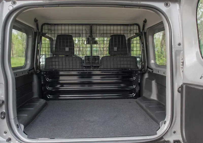 Suzuki Jimny (2018-25) (12)