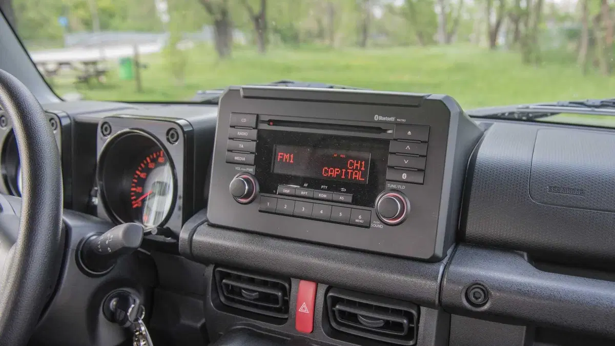 Suzuki Jimny (2018-25) (9)