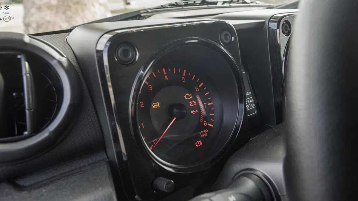 Suzuki Jimny (2018-25) (16)