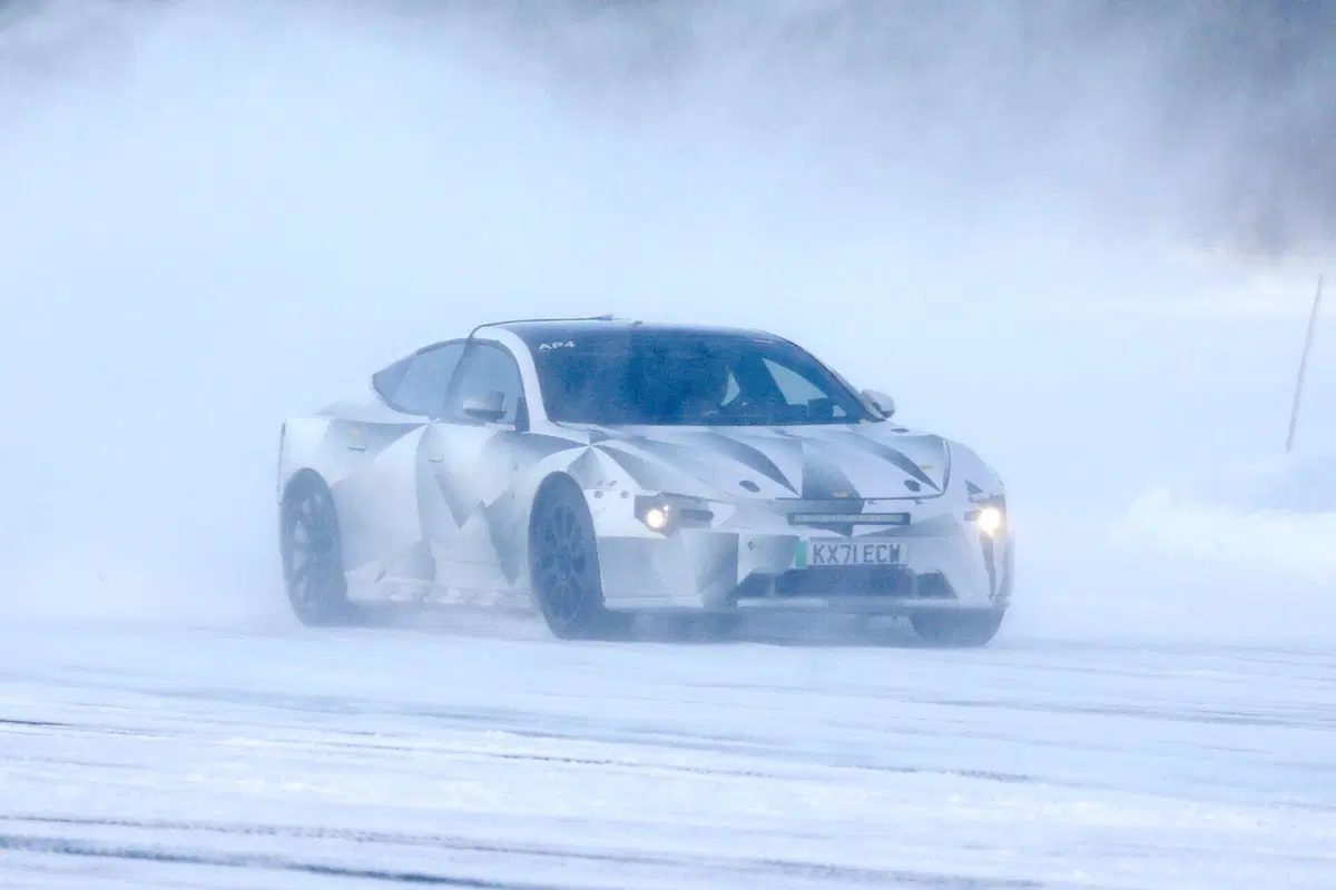 Polestar 5, ecco come sarà la nuova sportiva elettrica [Foto Spia] (2)