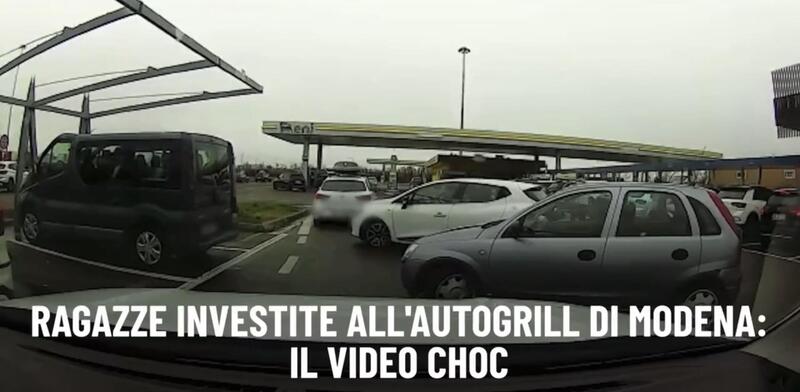 Incidente all&#039;autogrill, due ragazze ferite, la dashcam filma tutto [VIDEO]