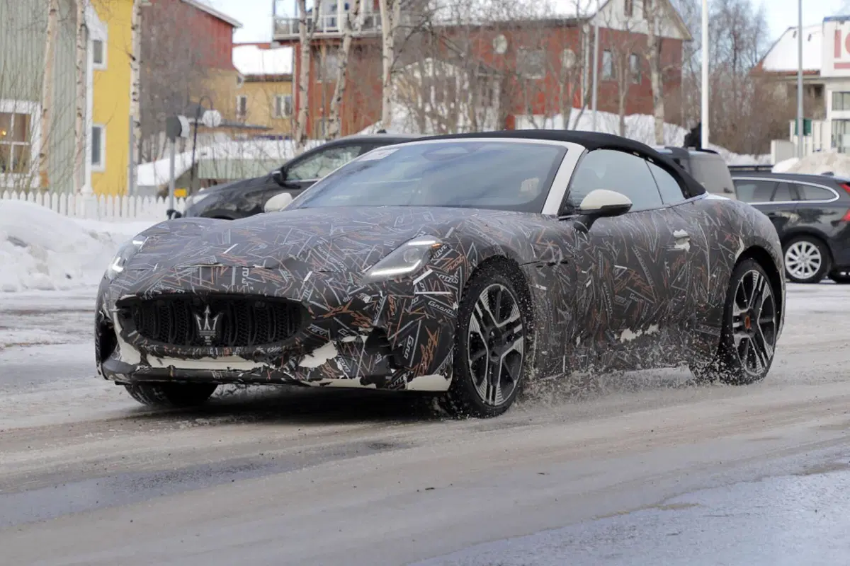 Maserati Grancabrio Folgore, ecco le prime foto spia  (10)