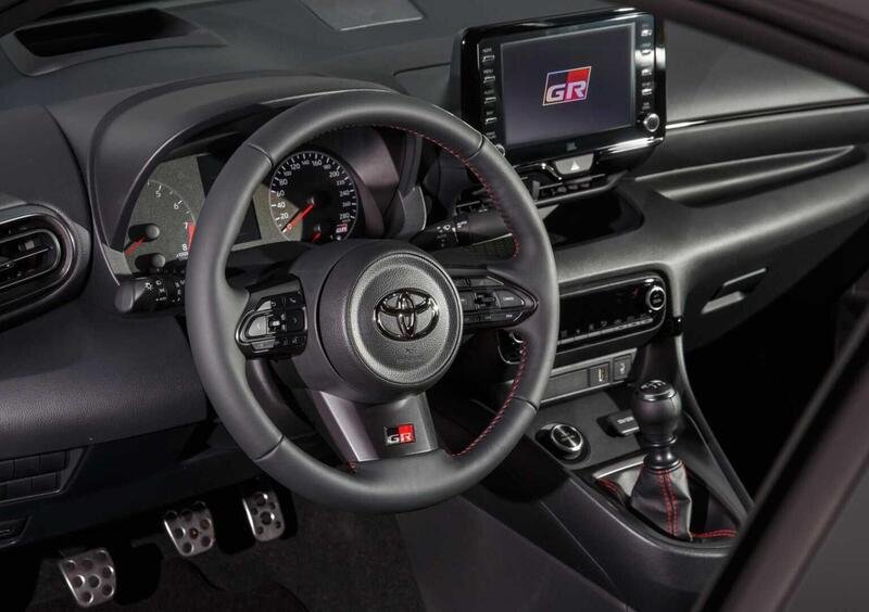 Toyota GR Yaris (2020-->>) (11)