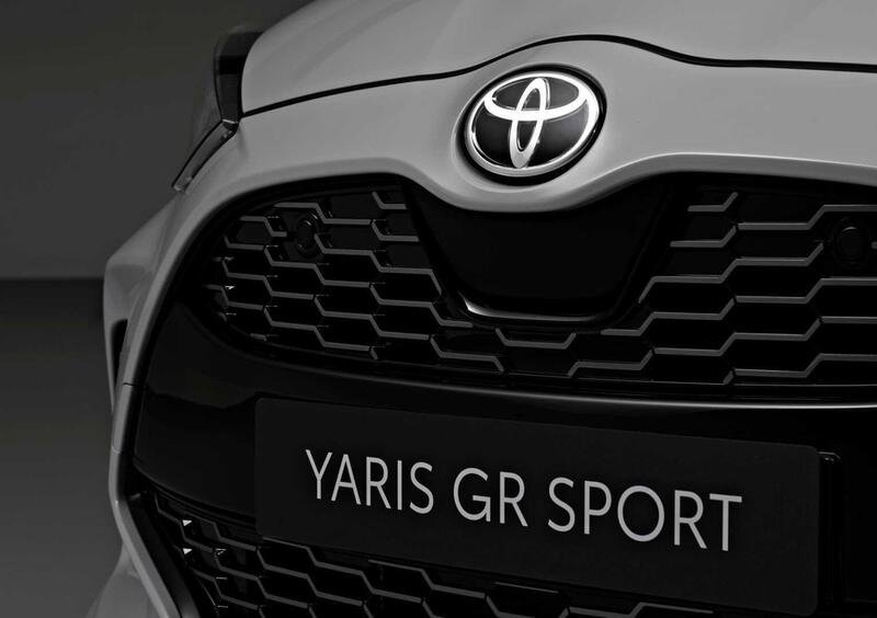 Toyota Yaris GR Sport (13)