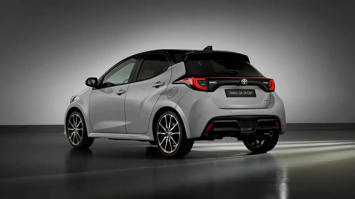 Toyota Yaris GR Sport 130 GR Sport (4)