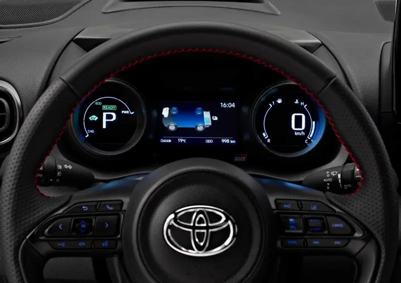 Toyota Yaris GR Sport (2021-->>) (11)