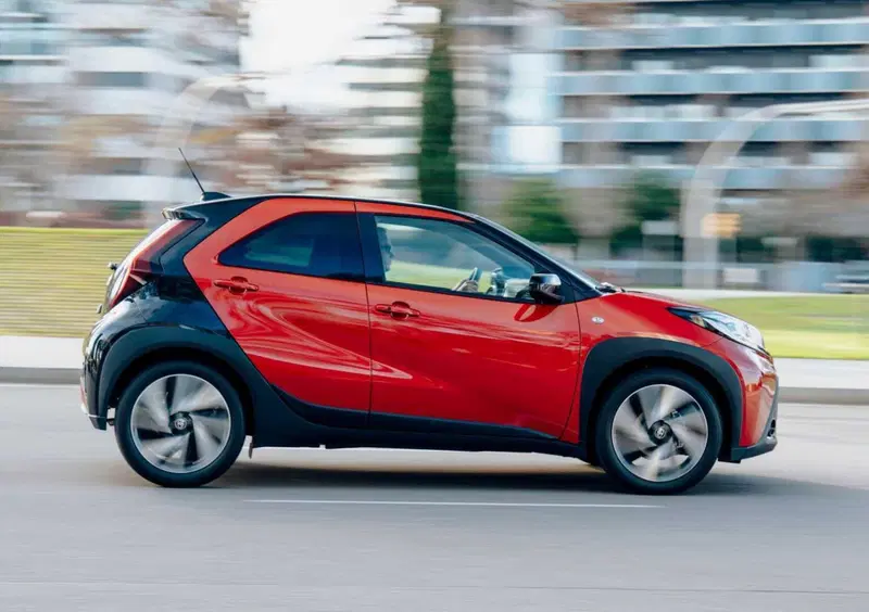 Toyota Aygo X (2022-->>) (23)
