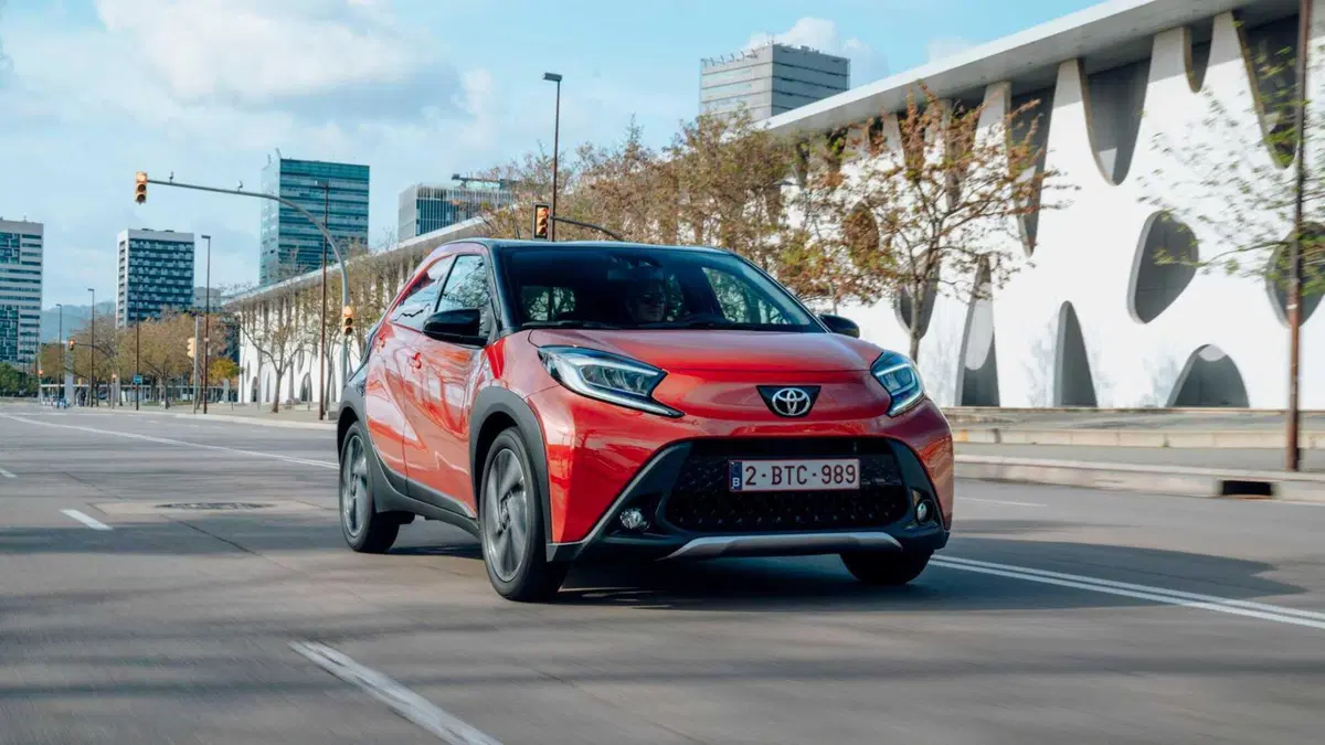 Toyota Aygo X 1.0 Trend 72cv (23)