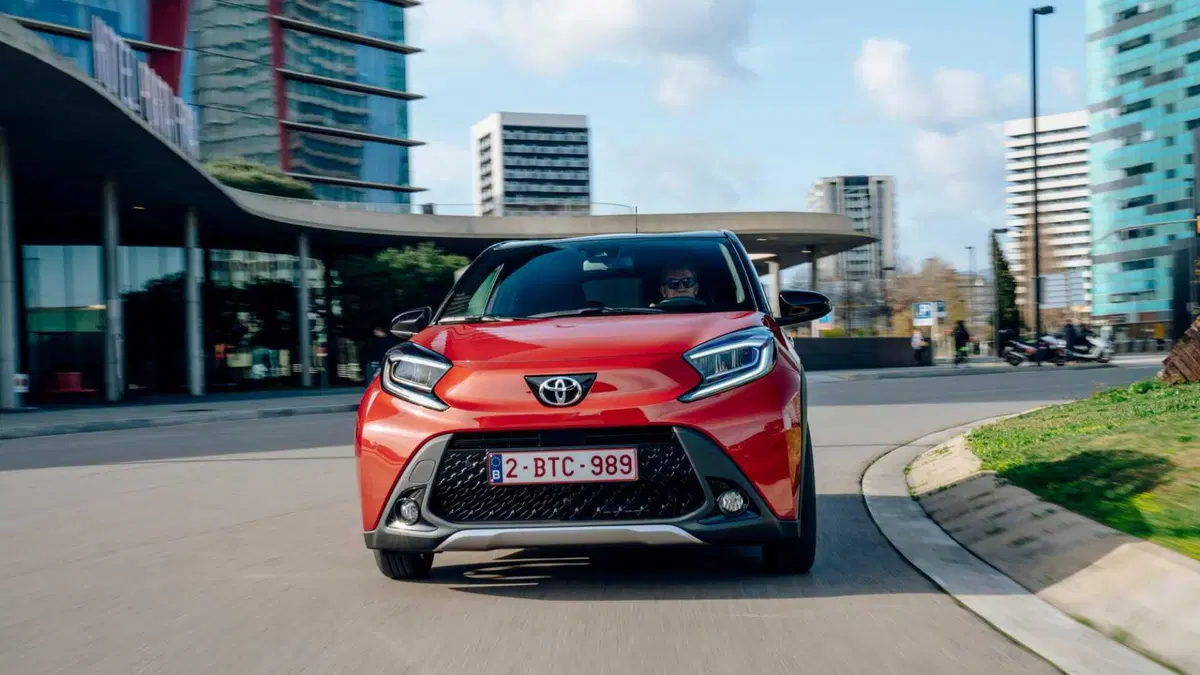 Toyota Aygo X 1.0 Trend 72cv (21)