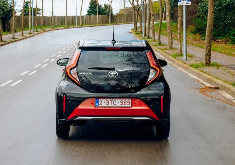 Toyota Aygo X (2022-->>) (25)