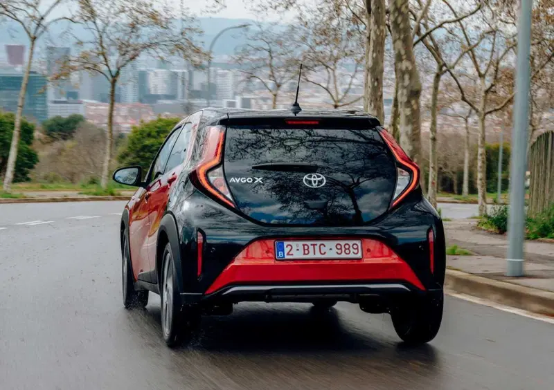 Toyota Aygo X (2022-->>) (26)