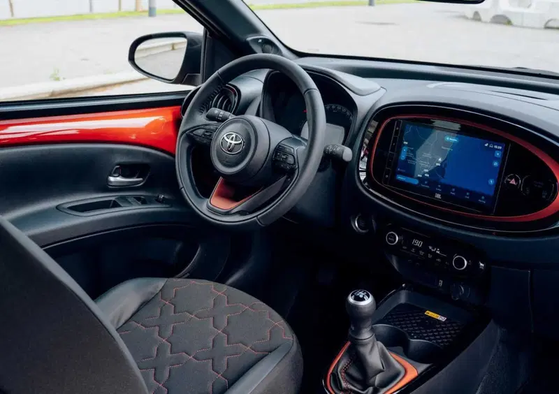 Toyota Aygo X (2022-->>) (27)