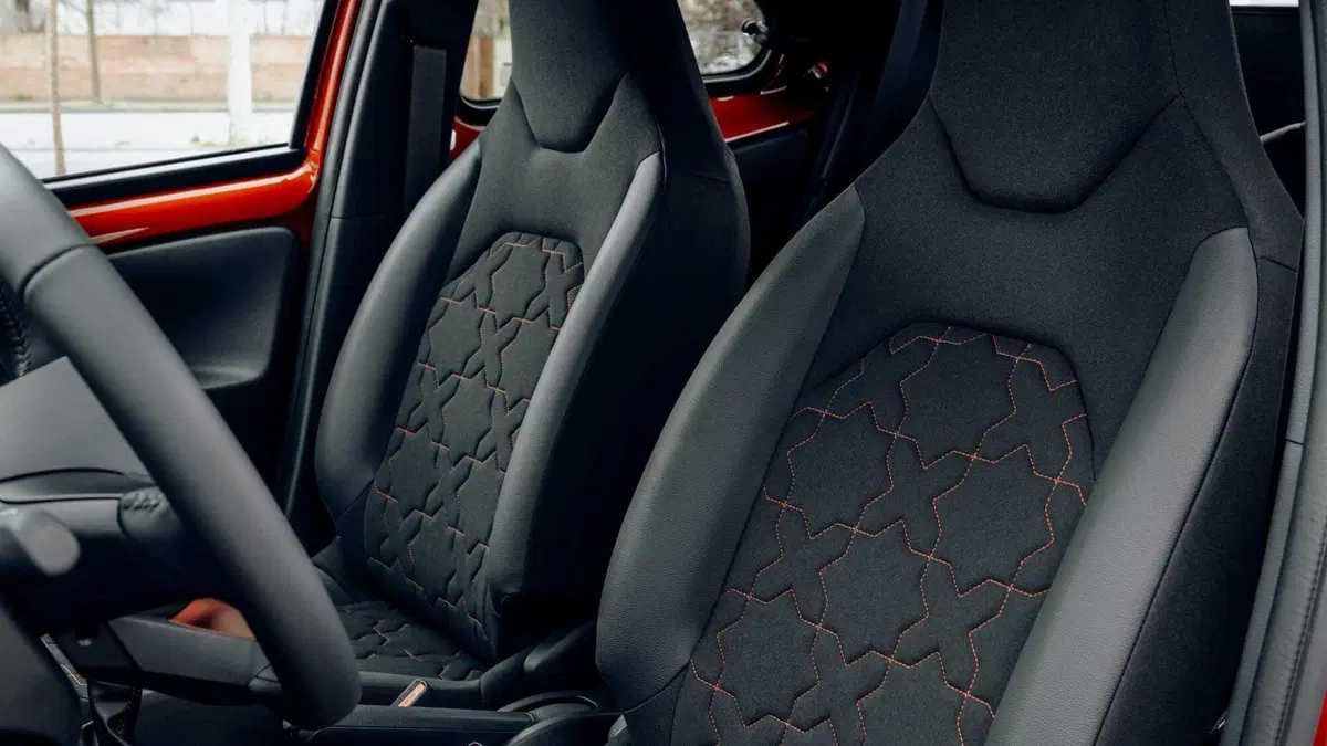 Toyota Aygo X 1.0 Trend 72cv (31)
