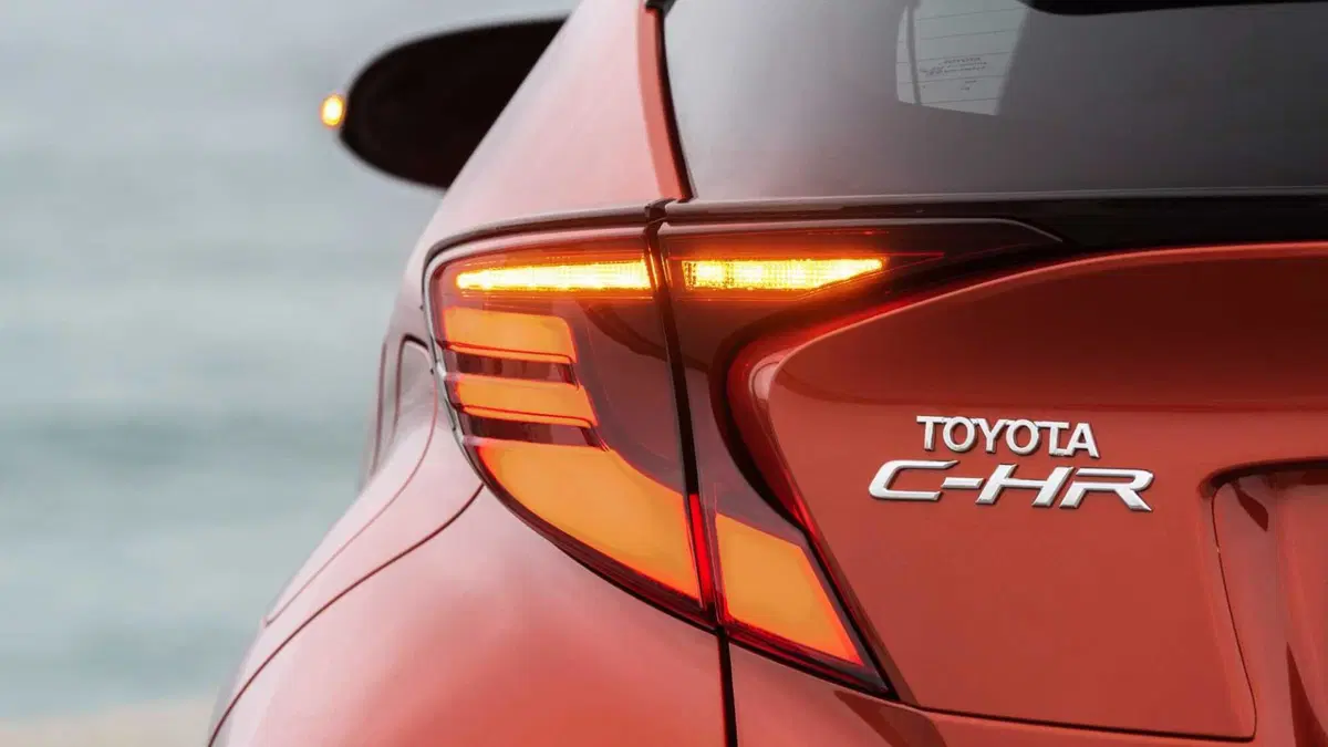 Toyota Toyota C-HR 1.8 Hybrid E-CVT Trend (17)