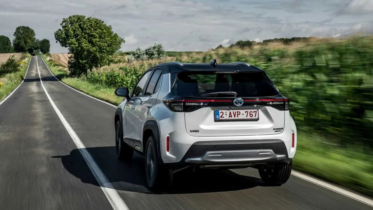 Toyota Yaris Cross (2021-->>) (47)