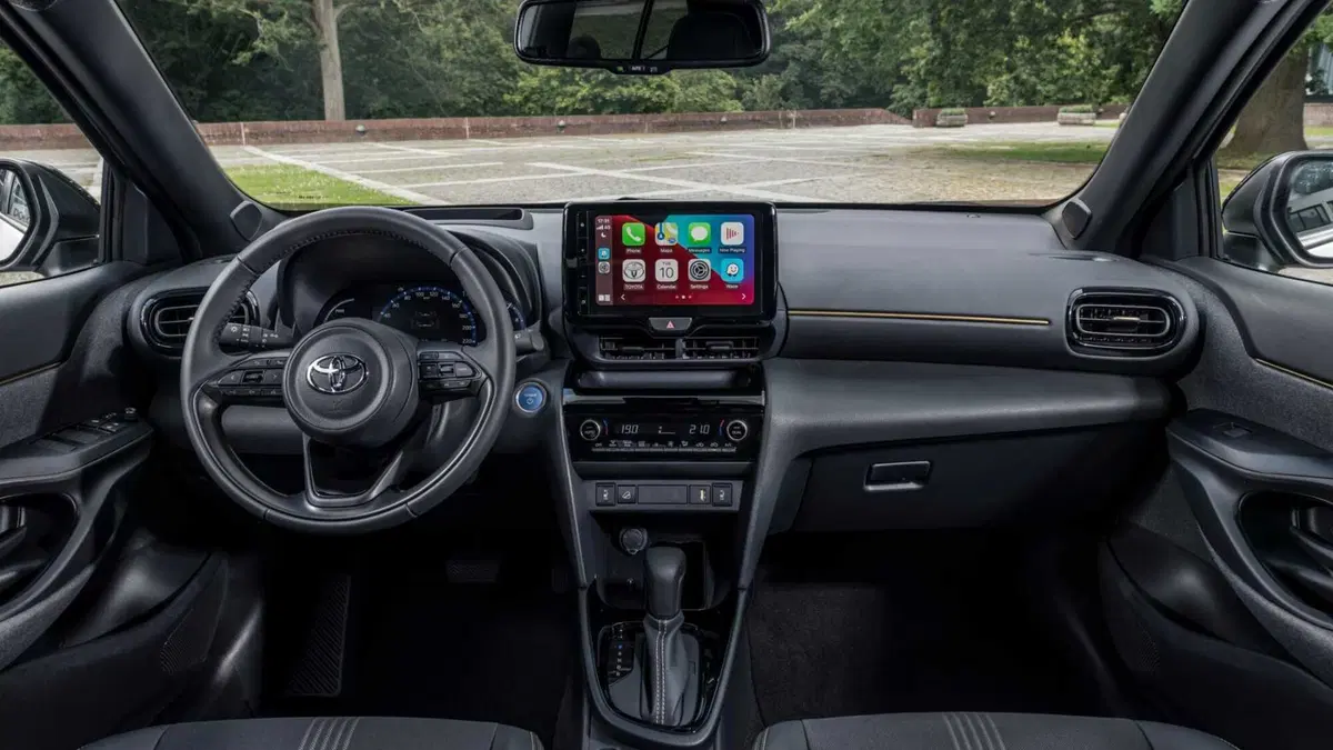 Toyota Yaris Cross (2021-->>) (48)