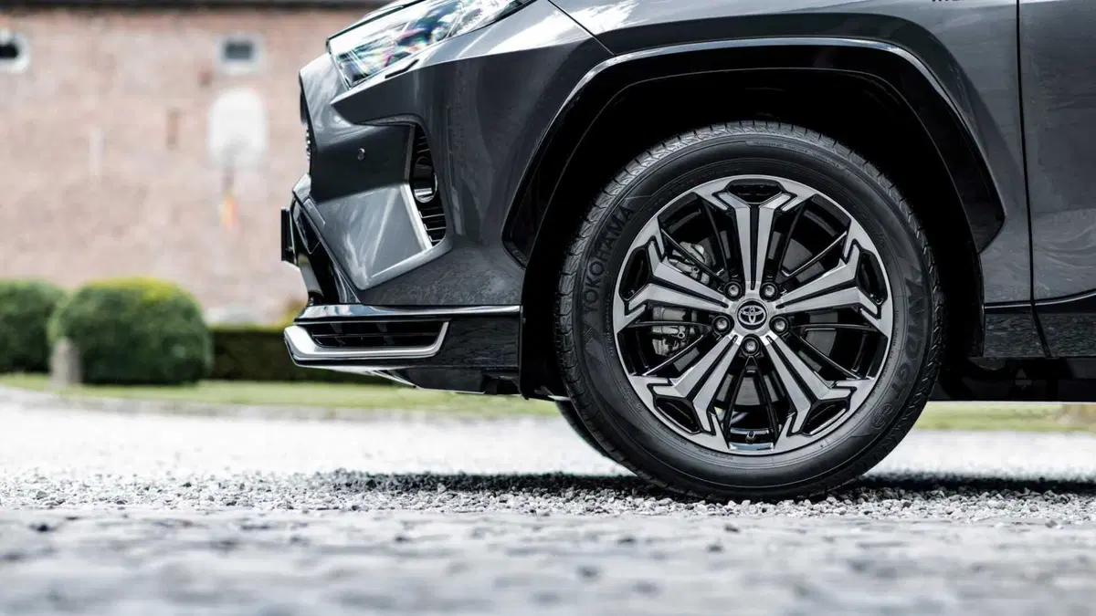 Toyota Rav4 HV (222CV) E-CVT AWD-i Adventure (18)