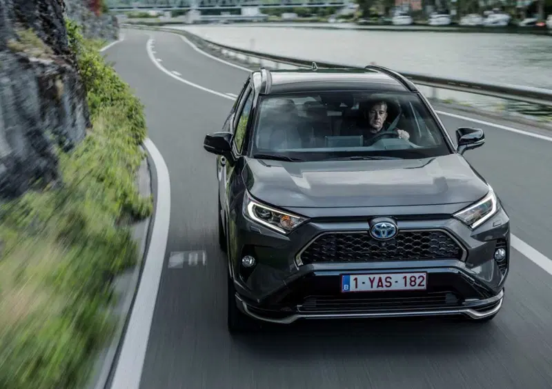 Toyota Rav4 (2018-25) (4)