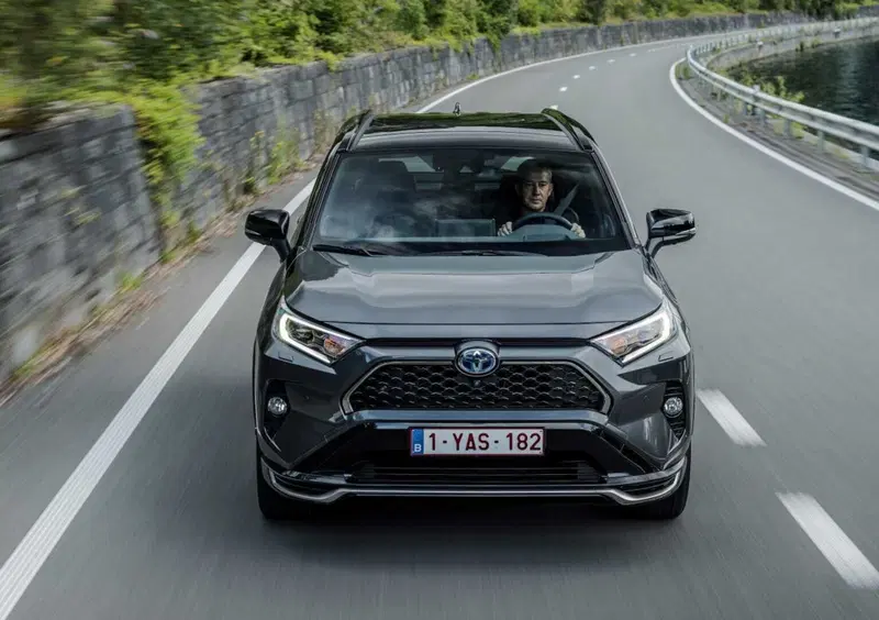 Toyota Rav4 (2018-25) (3)