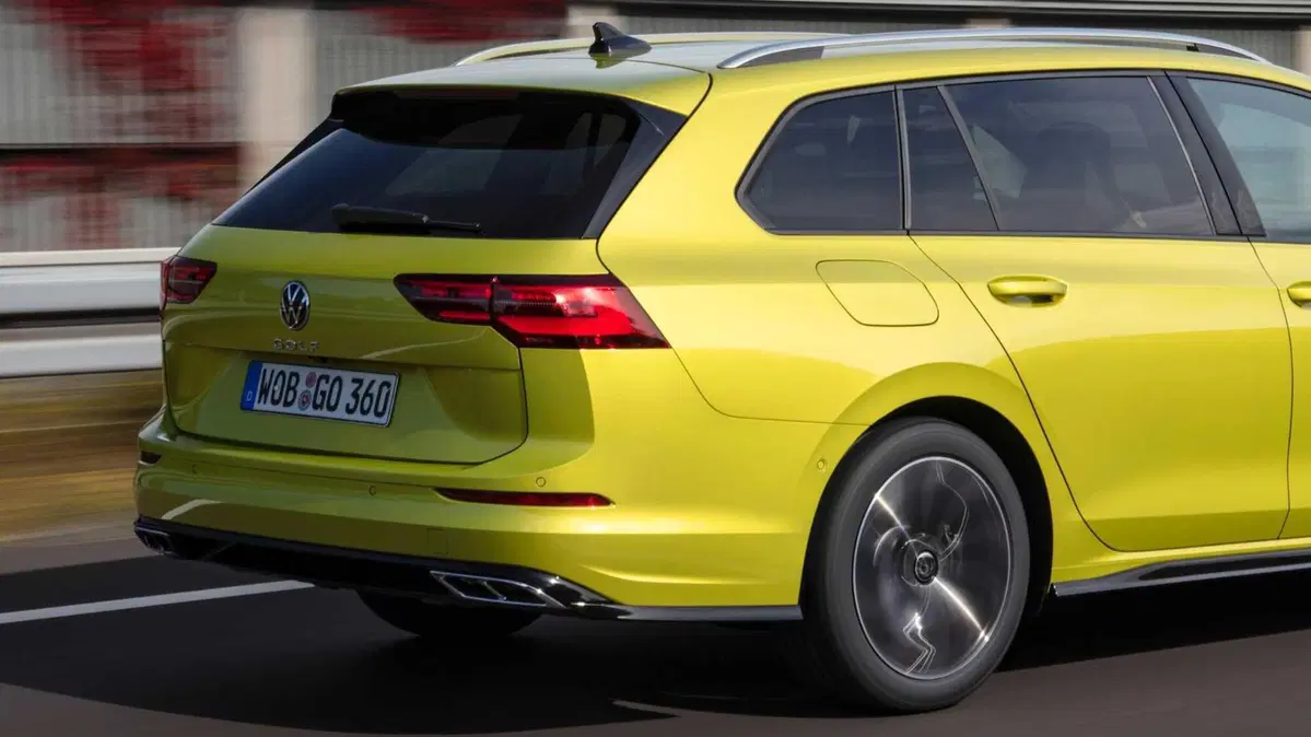 Volkswagen Golf Variant 1.5 eTSI 150 CV EVO ACT DSG R-Line (13)