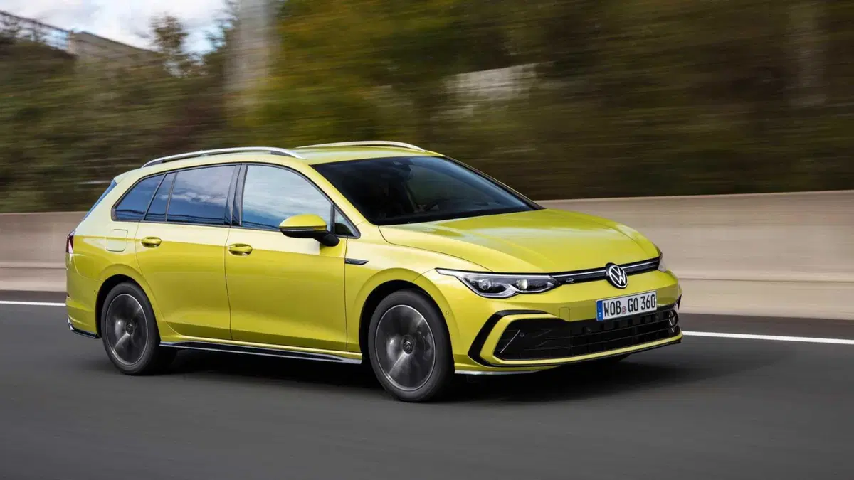 Volkswagen Golf Variant 1.5 eTSI 150 CV EVO ACT DSG R-Line (4)