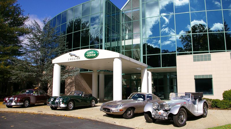 Jaguar e Land Rover: il certificato che aumenta il valore si fa in concessionaria