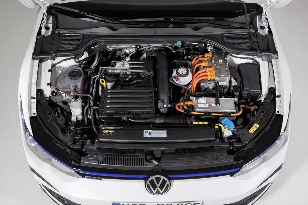 Cofano motore Volkswagen Golf