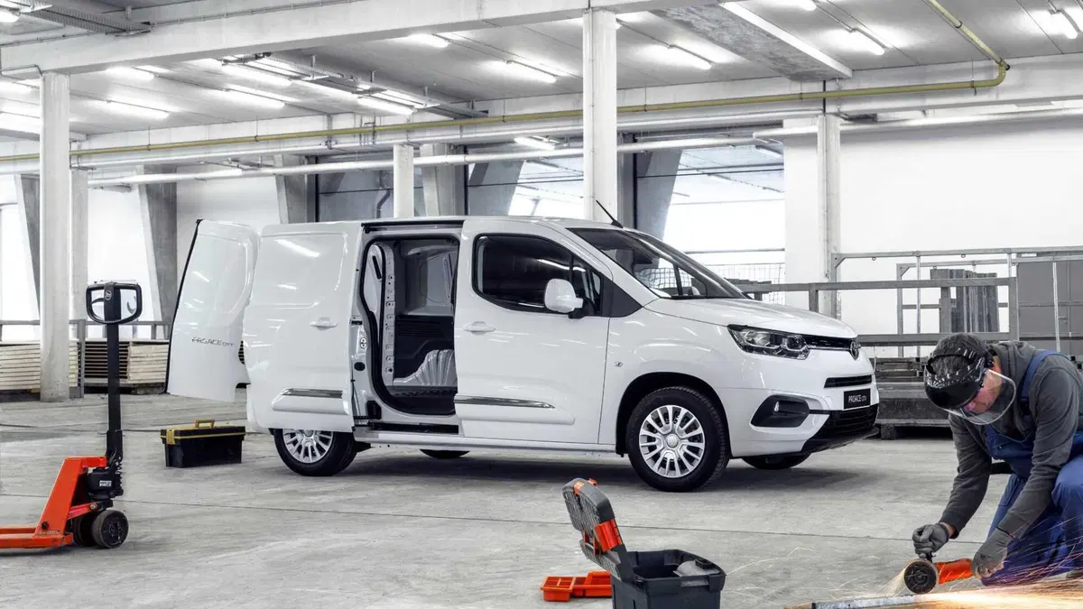Toyota Proace City (2019-->>) (6)