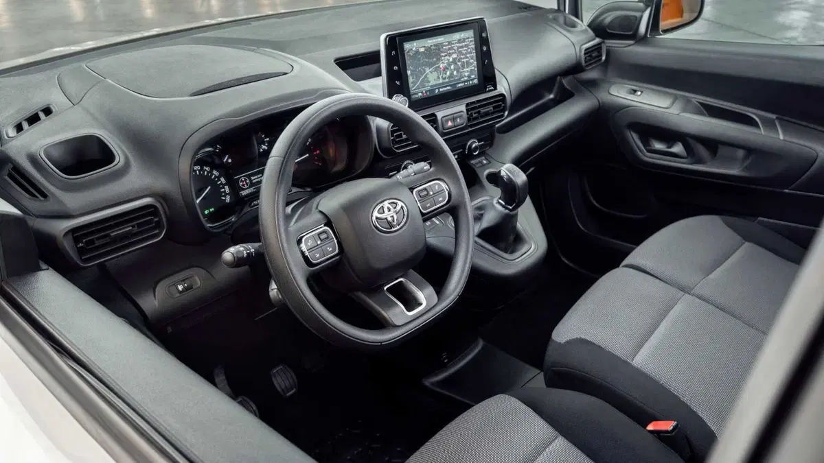 Toyota Proace City (2019-->>) (11)