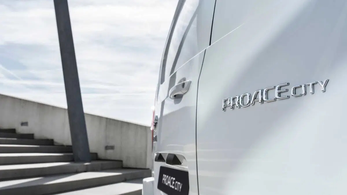 Toyota Proace City (2019-->>) (15)