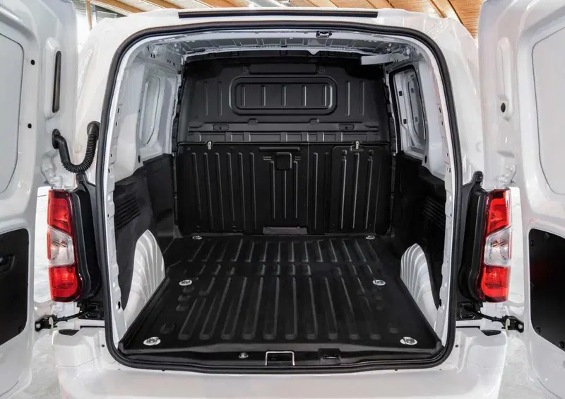Toyota Proace City (2019-->>) (13)