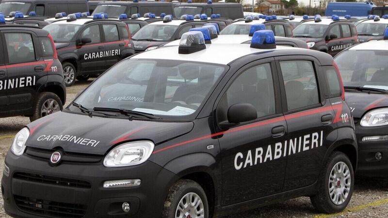 La BMW scappa, la Panda dei Carabinieri insegue a tutta manetta