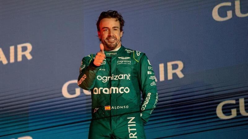 Formula 1: dopo il podio di Fernando Alonso in Bahrain, Aston Martin vola in Borsa