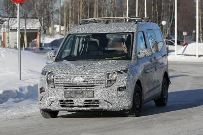 Ford Tourneo Courier 2024, sar&agrave; sia ibrido (diesel) che 100% elettrico
