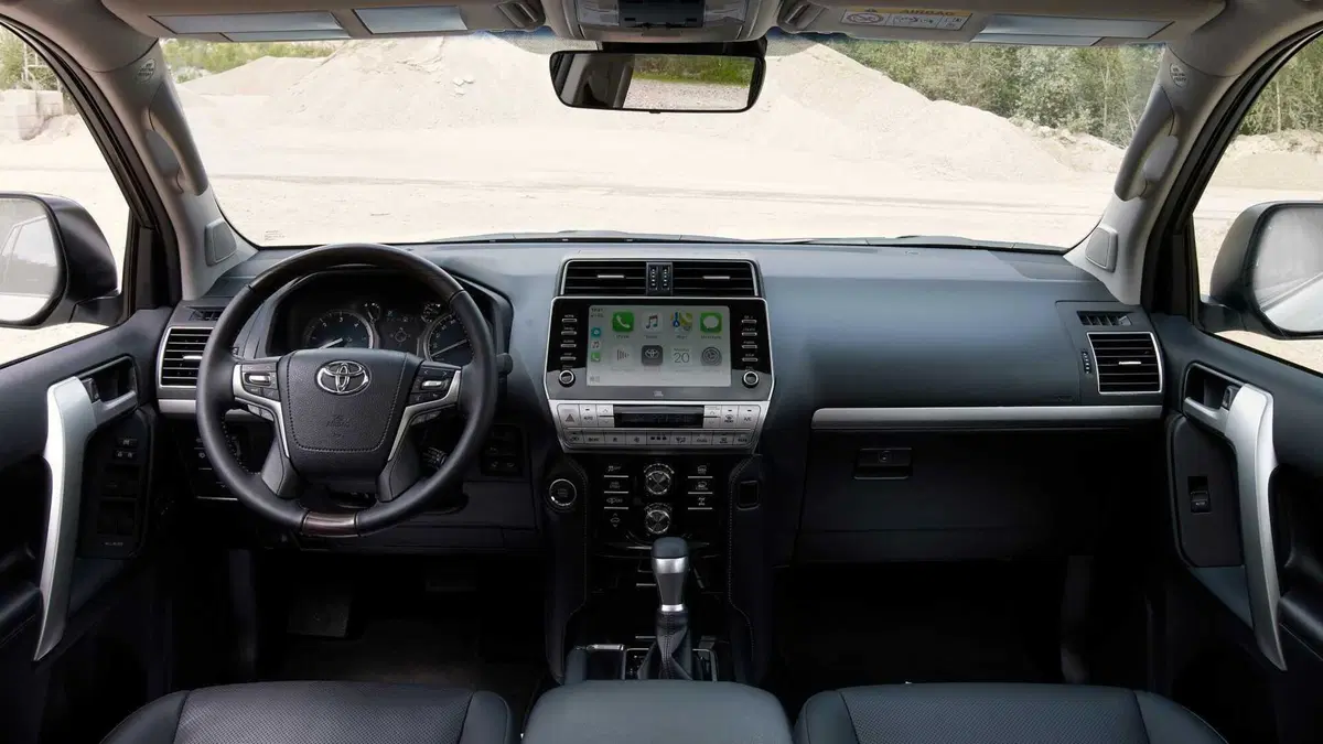 Toyota Land Cruiser 2.8 D4-D A/T 3 porte Lounge+ (11)