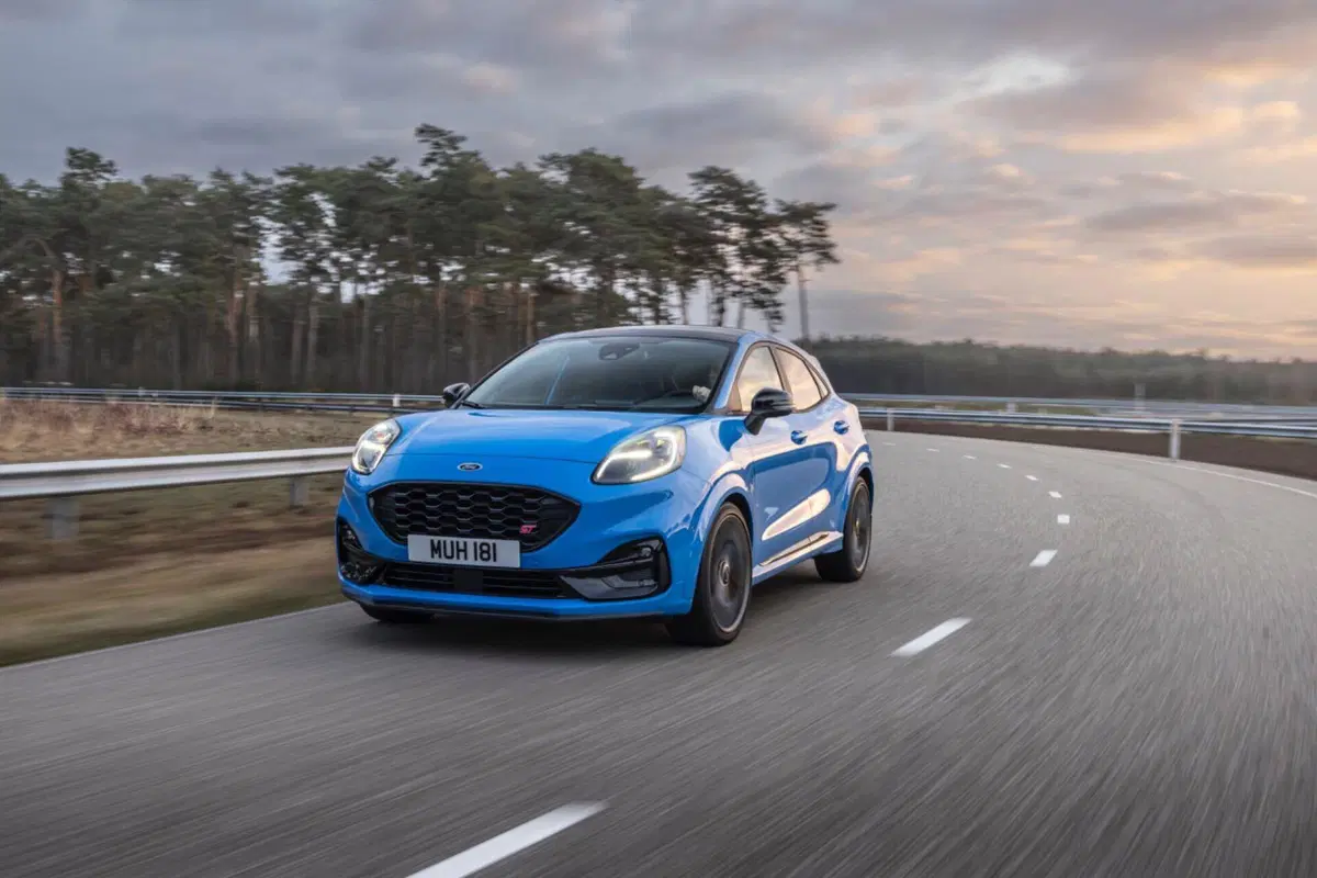 Ford Puma ST Powershift: Ecoboost da 170 CV e automatico