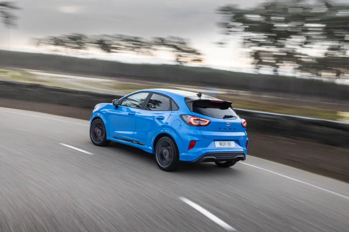 Ford Puma ST Powershift: Ecoboost da 170 CV e automatico (12)