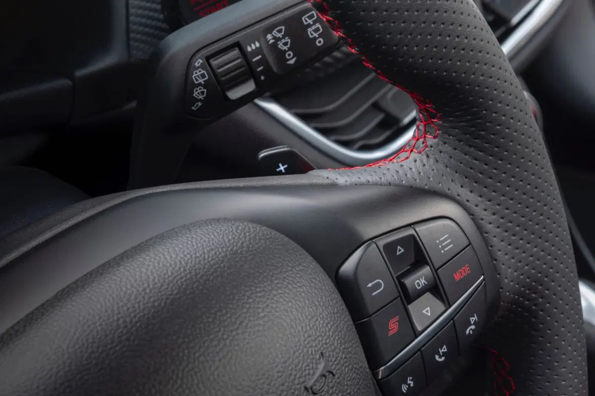Ford Puma ST Powershift: Ecoboost da 170 CV e automatico (16)