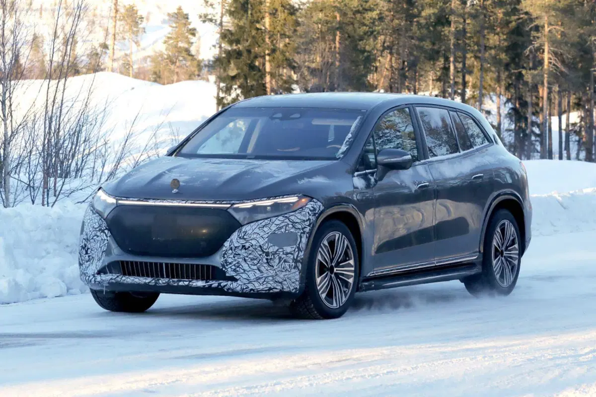 Mercedes Maybach EQS, ecco il nuovo suv elettrico tedesco [Foto Spia] (11)