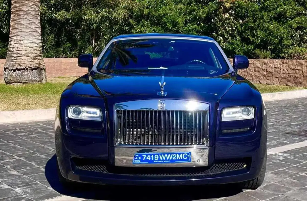 Sentirsi come Flavio Briatore: la sua Rolls Royce è in vendita (4)