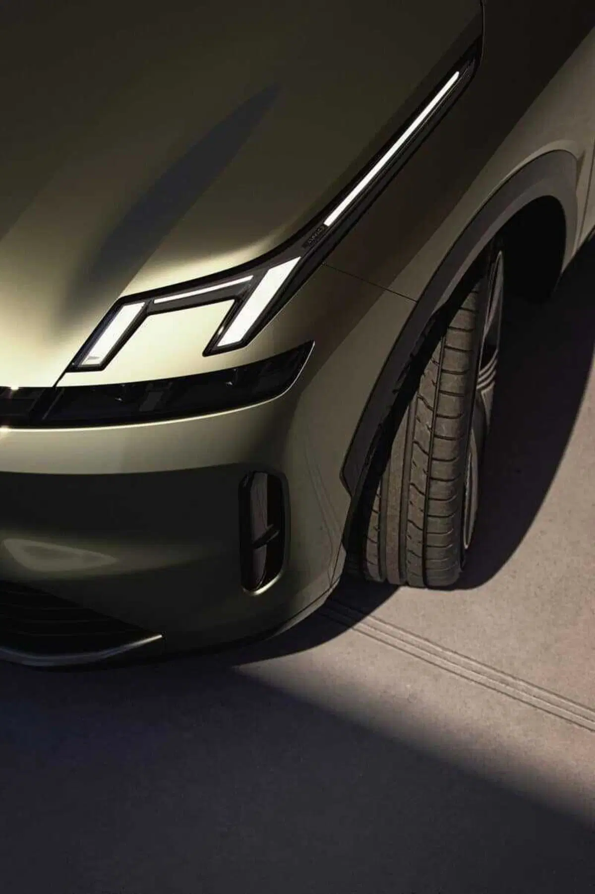 Lynk&Co 08 le immagini ufficiali della coupé cinese di Geely (2)
