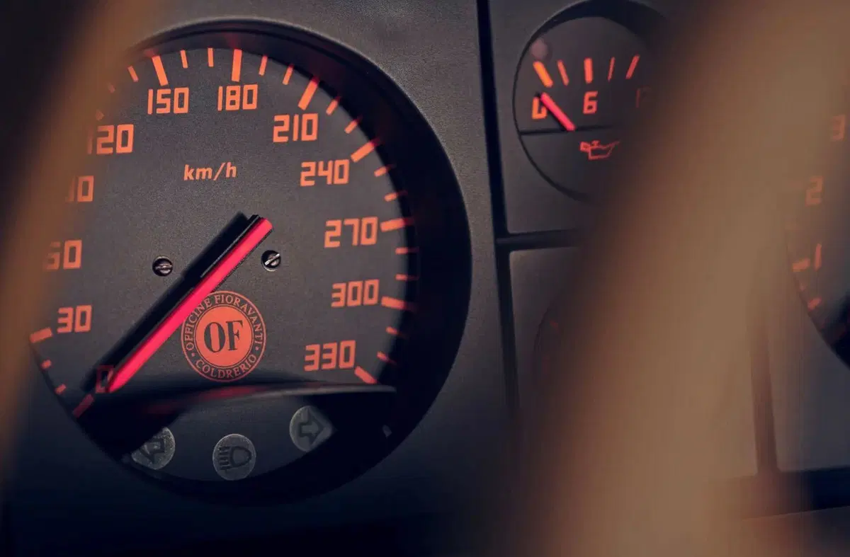 Ferrari Testarossa restomod da 325 km/h: Officine Fioravanti