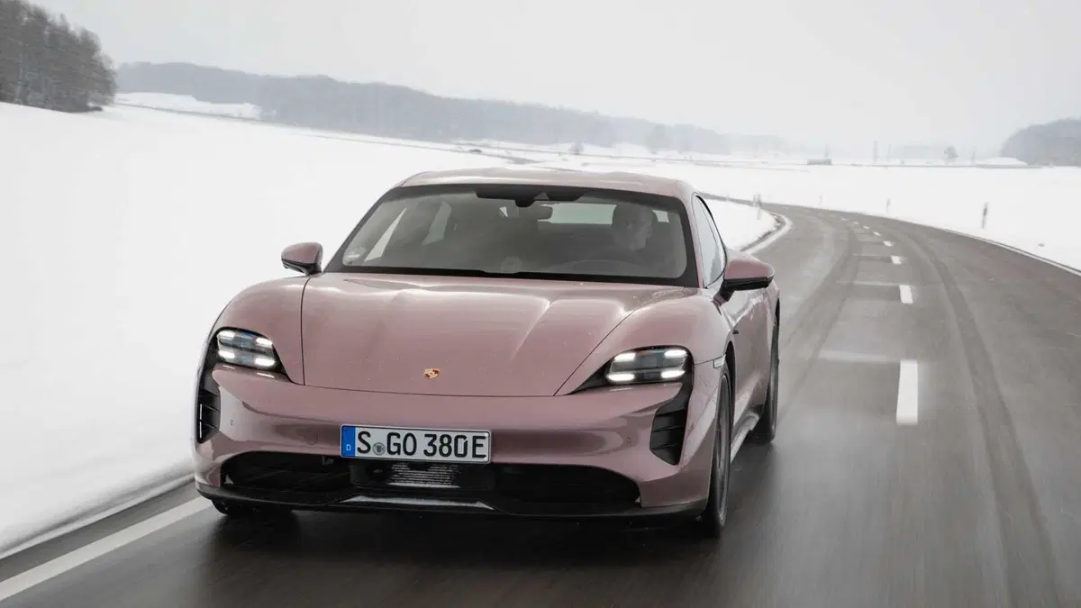 Porsche Taycan 4S 5p.ti (13)