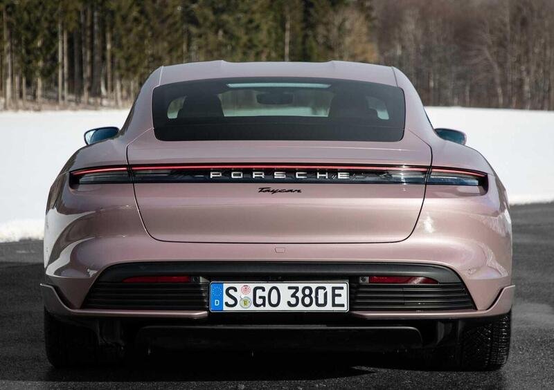 Porsche Taycan (2019->>) (9)