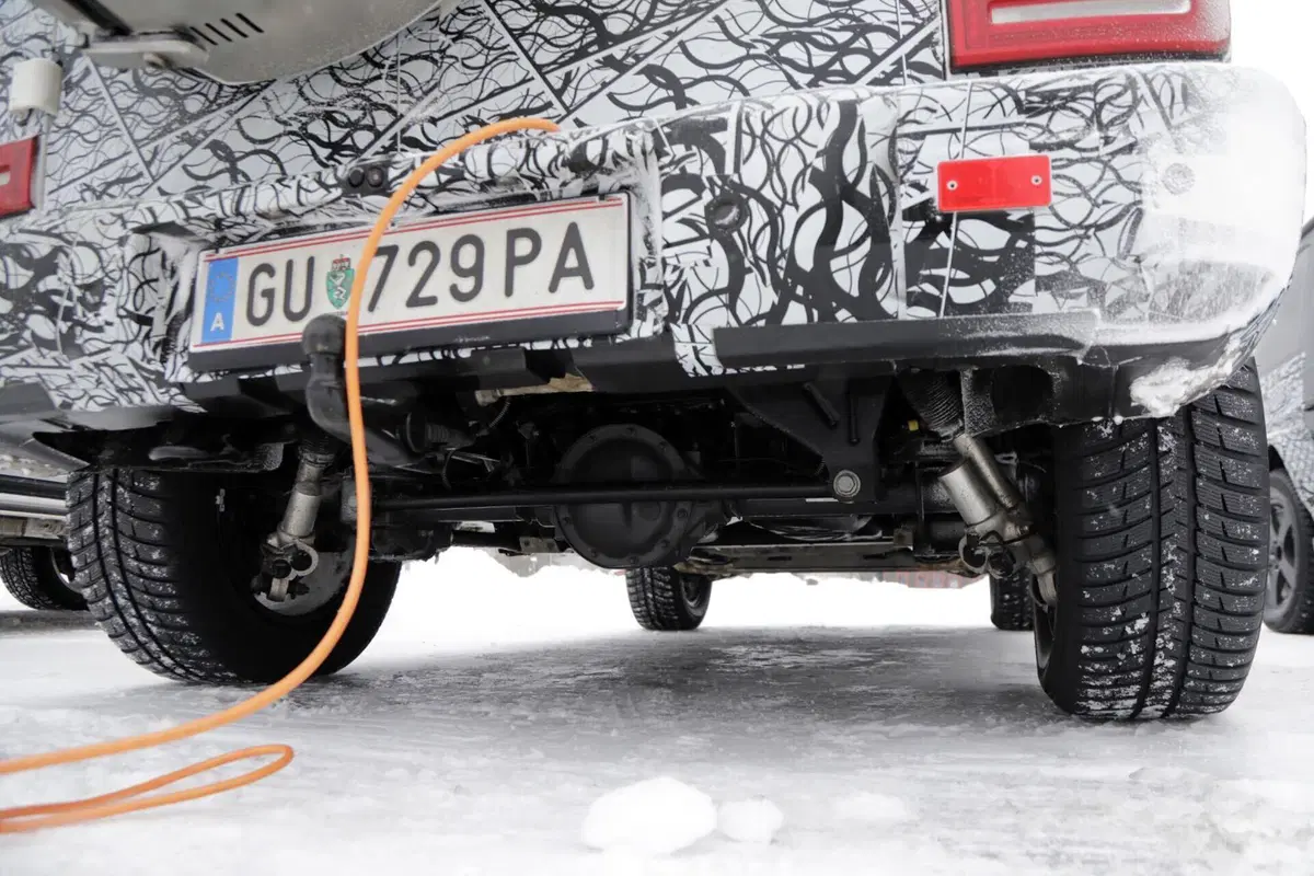 Mercedes EQG, la Classe G diventerà elettrica [Foto Spia] (12)