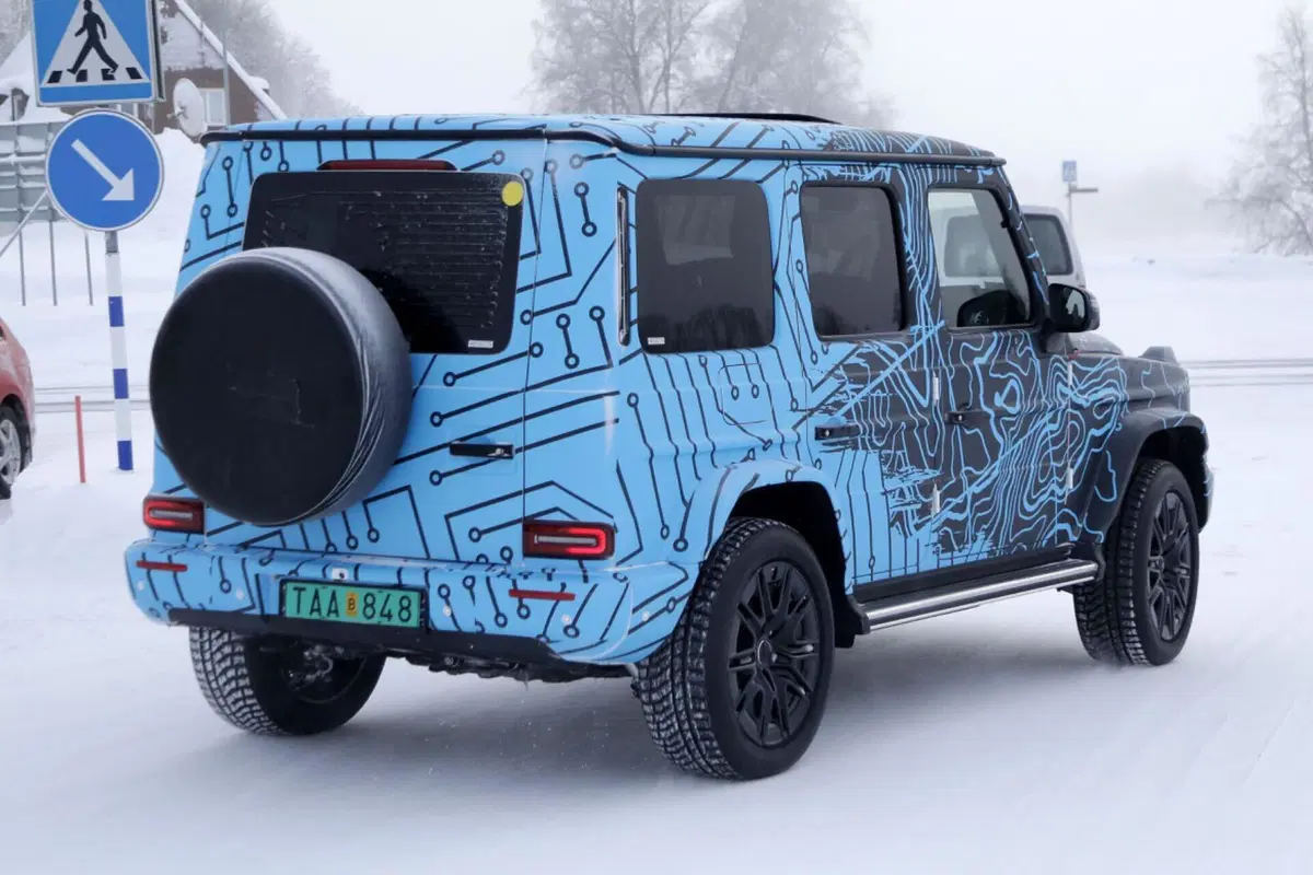 Mercedes EQG, la Classe G diventerà elettrica [Foto Spia] (21)