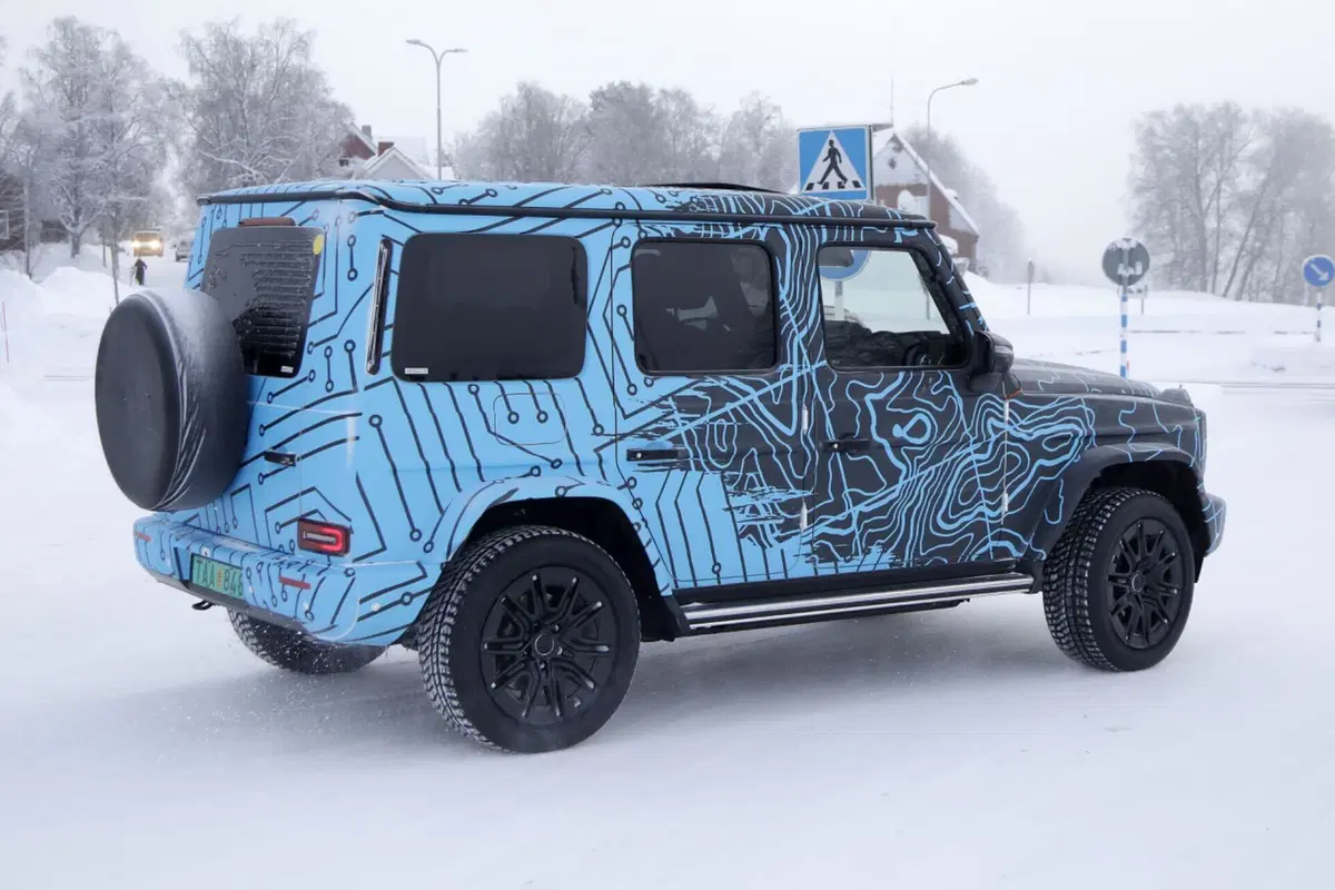 Mercedes EQG, la Classe G diventerà elettrica [Foto Spia] (22)